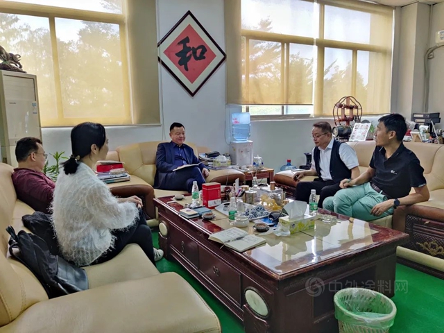 順德區塗料商會(hui) 方昕會(hui) 長、黃曉軒秘書(shu) 長走訪理事單位金寶力、金展鴻、美仁化工