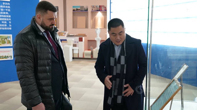 俄羅斯聯邦工商會(hui) 代表團蒞臨(lin) 富思特參觀考察