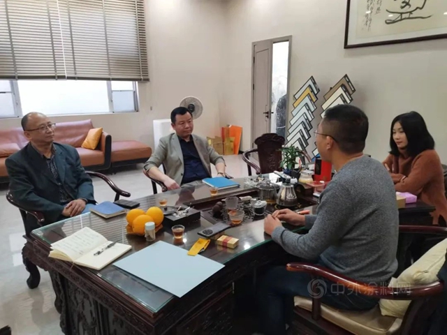 順德塗料商會(hui) 方昕會(hui) 長繼續率隊走訪拓普、清大潤彩、嘉柏麗(li) 、數碼彩、宏燕
