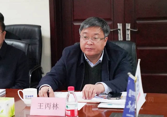 河間市市委市政府領導蒞臨(lin) 富思特考察指導