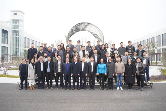 中國光伏建築一體(ti) 化(BIPV) 暨公共機構碳達峰碳中和論壇在凱倫(lun) 股份圓滿召開