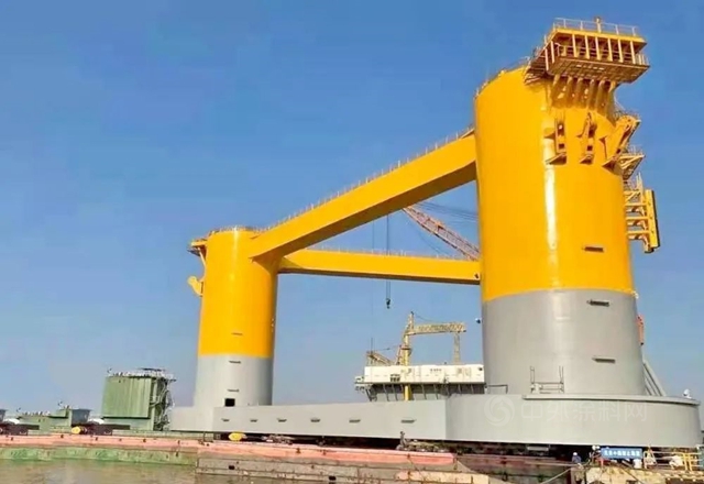 “扶搖”直上！國內(nei) 首台深遠海浮式風電塗上雙瑞色彩