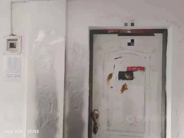 包工頭拖欠油漆工工錢 房主家遭潑糞、潑漆、堵鎖孔