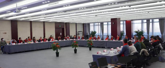 河北省粘接與(yu) 塗料協會(hui) 第八屆第八次副理事長工作會(hui) 議圓滿召開