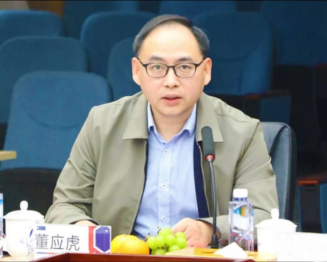 廣東(dong) 省環境友好塗料企業(ye) 重點實驗室第一屆學術委員會(hui) 第二次會(hui) 議在嘉寶莉總部順利召開