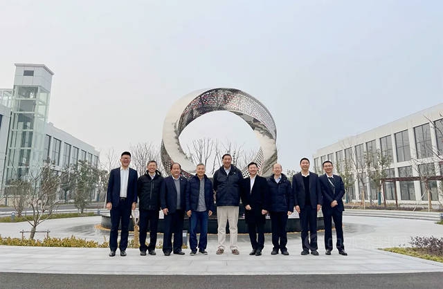 中國建築防水協會(hui) 秘書(shu) 長朱冬青一行蒞臨(lin) 凱倫(lun) 高分子產(chan) 業(ye) 園參觀調研