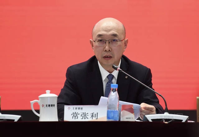 加大力度推動“一體(ti) 兩(liang) 翼”戰略落地 | 北新建材2022年工作會(hui) 議在京召開