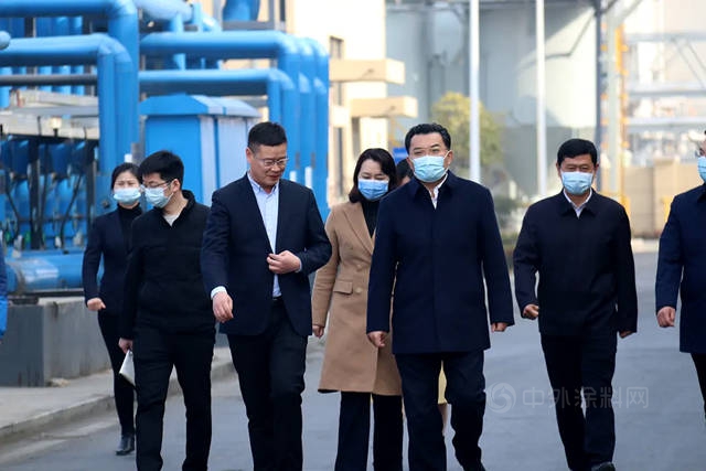 黃岡(gang) 市委副書(shu) 記、市長李軍(jun) 傑一行蒞臨(lin) 凱倫(lun) 股份視察調研