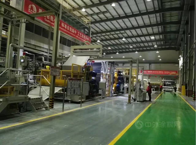 春節“不打烊”丨致敬奮鬥在生產(chan) 一線的東(dong) 方雨虹建設者