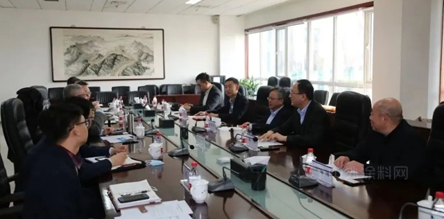 燈塔塗料與(yu) 泰達南港集團簽署戰略合作協議