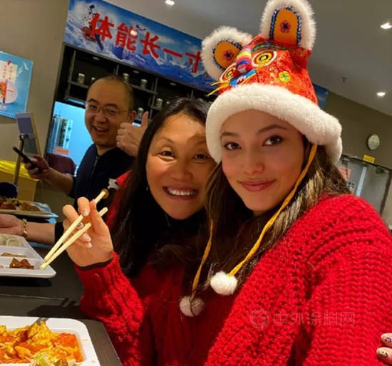 穀愛淩冬奧奪金摘銀，天才少女人間值得
