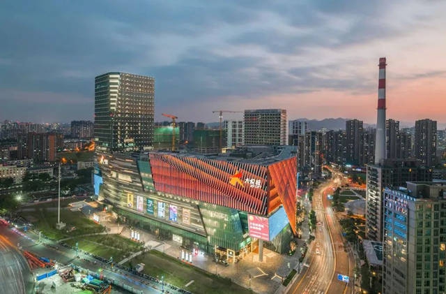 百餘(yu) 家企業(ye) 角逐！三棵樹小森科創板脫穎而出，榮獲2021-2022年度“金采獎-創研優(you) 采黑科技”殊榮