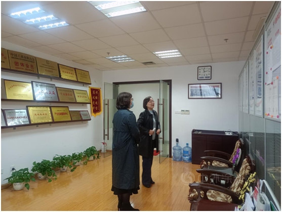 集聚專(zhuan) 家智囊資源  助推行業(ye) 綠色發展——市科協劉立群主席一行領導蒞臨(lin) 寧波塗協調研指導