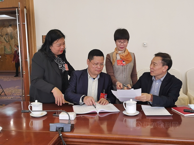 全國人大代表、千色花董事長黃達昌：明確低VOCs含量塗料定義(yi) ，助推塗裝製造源頭減排