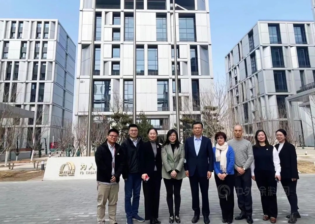 Exxonmobil Chemical （埃克森美孚化工）聚乙烯亞(ya) 太區總經理一行造訪東(dong) 方雨虹