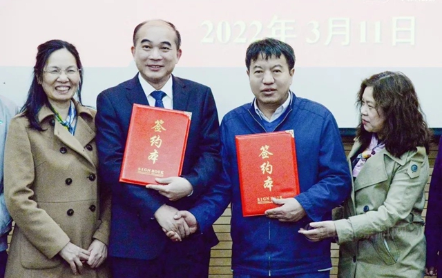 官宣！三棵樹小森板&中國林業(ye) 科學研究院木工所簽訂戰略合作，共建聯合實驗室推動行業(ye) 實現雙碳戰略目標