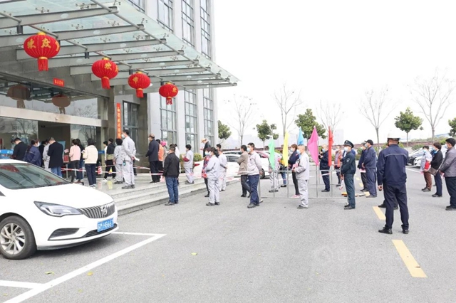 潤泰股份暖心助力全民核酸采集