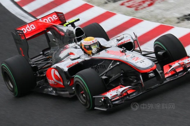 F1開戰在即 I 邁凱倫(lun) 車隊聯手阿克蘇諾貝爾，合作再升級