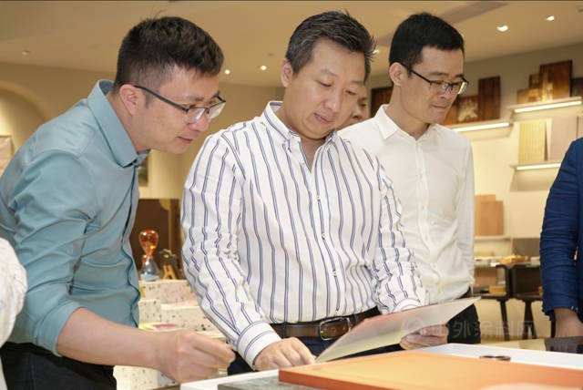 深化合作，攜手共贏 | 曼尼特家具&宣偉(wei) 華潤塗料達成色彩戰略合作