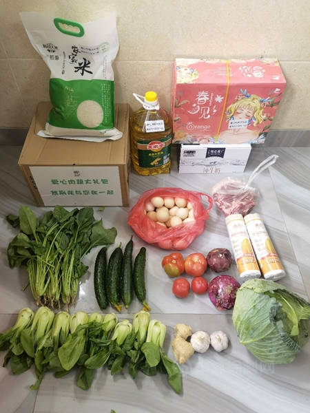 守“滬”美好，同心抗疫，紫荊花抗疫愛心大禮包到位！