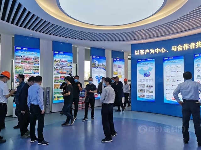 孝感市領導蒞臨(lin) 大禹九鼎湖北二期生產(chan) 基地參觀考察