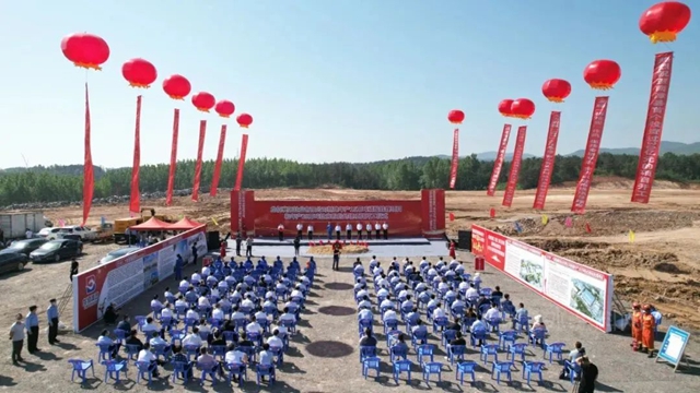 龍佰襄陽公司磷酸鐵鋰及鈦白粉後處理項目主體(ti) 工程開工儀(yi) 式順利舉(ju) 行