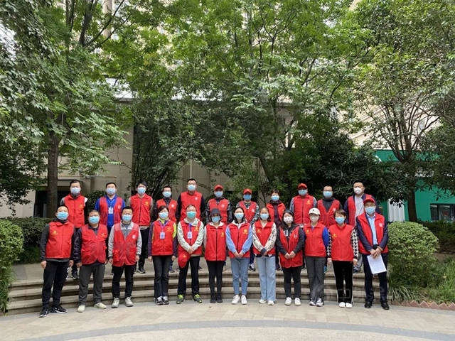 戰“疫”路上的北新人 | 堅守社區“防疫線”的北新防水誌願者