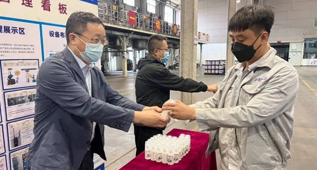 同心抗疫，富思特走進安定鎮防疫一線慰問工作者