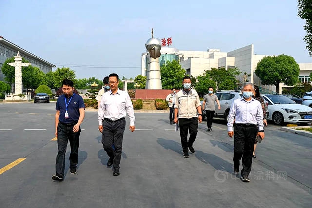 中車戚墅堰機車車輛工藝研究所有限公司考察團蒞臨(lin) 晨光工業(ye) 園參觀考察！