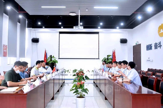 珠海市政協副主席賀軍(jun) 帶隊調研展辰新材珠海工廠