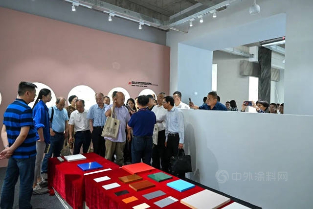 常州市塗料協會(hui) 四屆七次理事會(hui) 在晨光工業(ye) 園成功召開！