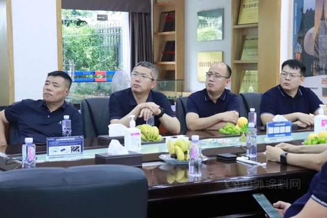 榆神工業(ye) 區領導蒞臨(lin) 嘉寶莉集團參觀指導