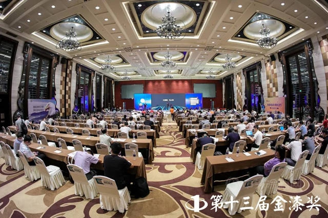 七度蟬聯，實力見證丨卡百利藝術塗料·軟裝榮獲第十三屆金漆獎“傑出藝術塗料品牌”