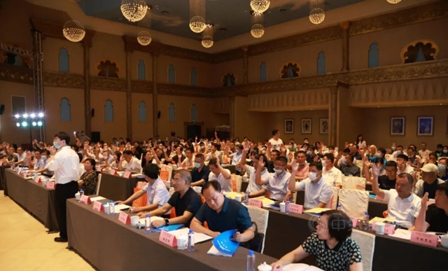 乘風破千浪，砥礪譜新篇！河北省粘接與(yu) 塗料協會(hui) 換屆大會(hui) 暨“新光杯”綠色環保塗料高峰論壇圓滿召開