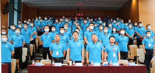玩命向前，不勝不還！130億(yi) 蒸發，東(dong) 方雨虹人拚了