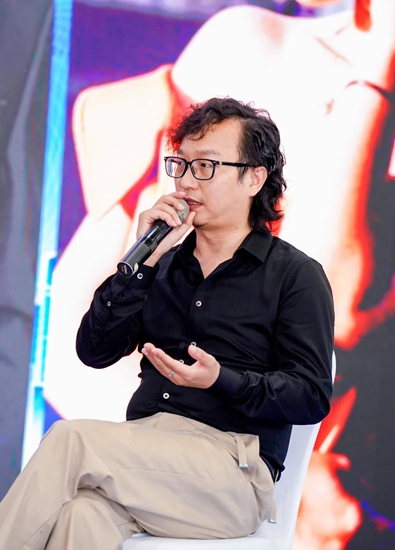 家•裝•設計 暨 首屆住宅設計產(chan) 業(ye) 協會(hui) 行業(ye) 論壇成功舉(ju) 辦