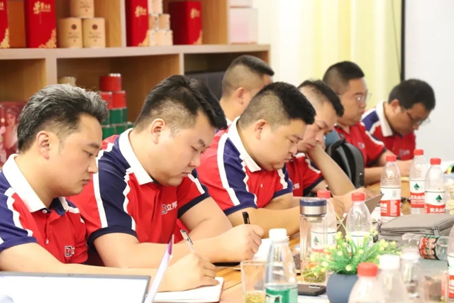 立邦長潤發經銷渠道部年中大會(hui) 圓滿落幕，決(jue) 戰年終！