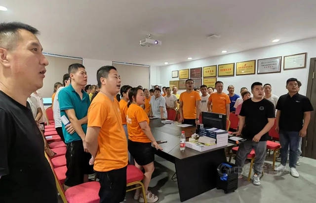 戰·占·讚|瑞豐(feng) 集團2022半年度動員大會(hui) 圓滿召開！