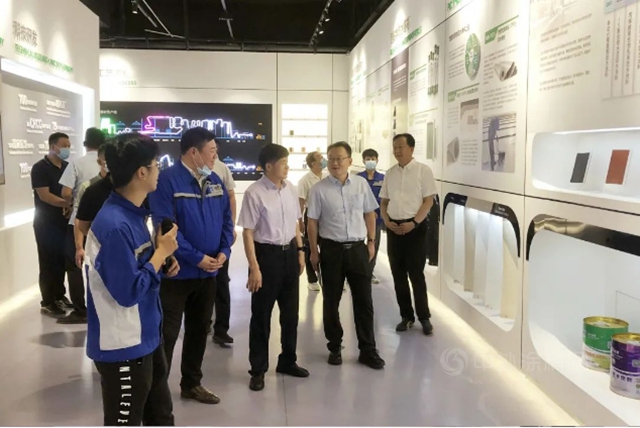河北省工信廳副廳長一行蒞臨(lin) 遠大洪雨唐山生產(chan) 基地調研指導工作