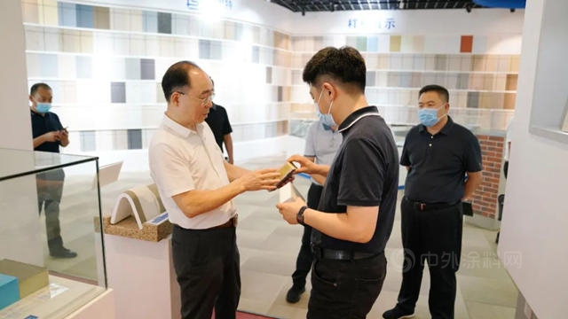 北京市大興(xing) 區委常委、區政協黨(dang) 組副書(shu) 記、統戰部部長張博一行蒞臨(lin) 富思特安定生產(chan) 基地考察指導