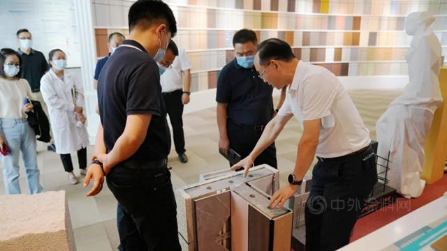 北京市大興(xing) 區委常委、區政協黨(dang) 組副書(shu) 記、統戰部部長張博一行蒞臨(lin) 富思特安定生產(chan) 基地考察指導