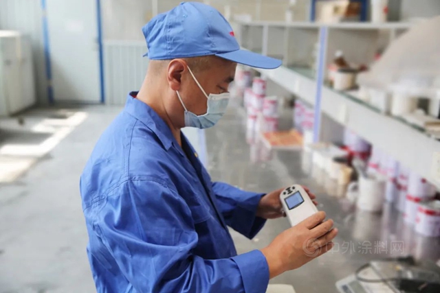 西北永新塗料有限公司製漆廠榮獲“甘肅省創新型班組”、“甘肅省示範性勞模創新工作室”榮譽稱號
