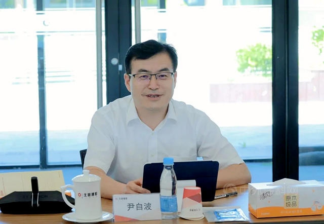 中國建材股份副總裁張金棟到北新建材調研指導工作