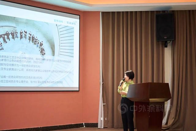 走進宣偉(wei) 華潤，順德家具企業(ye) &設計機構共探家居色彩新趨勢