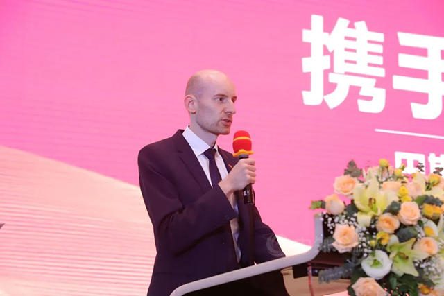 巴德士與(yu) 德國巴斯夫再度牽手，隆重推出行業(ye) 首創的“淳天然抗菌內(nei) 牆水漆”