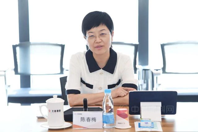 新密市委書(shu) 記陳春梅一行蒞臨(lin) 北新建材考察交流