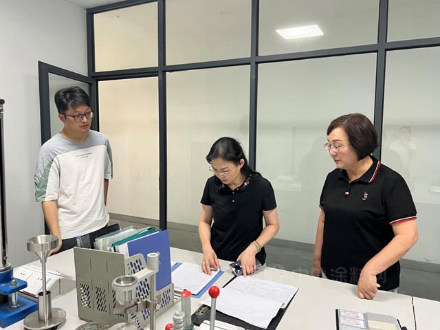 寧波塗協標委會(hui) 專(zhuan) 家赴《戶外用耐候耐蝕熱固性聚酯粉末塗料》 團體(ti) 標準實施企業(ye) 指導工作