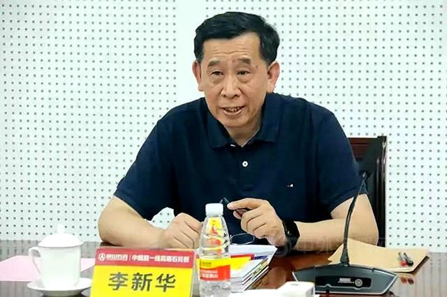 中國建材集團黨(dang) 委副書(shu) 記、總經理李新華一行到泰山石膏調研指導工作