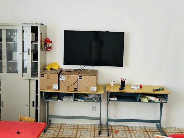 用愛溫暖童年，「為(wei) 愛上色」刷新上海太陽花社區兒(er) 童服務中心