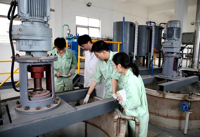 華源顏料：校企“聯姻”提升戰略 共同推進謀求雙贏